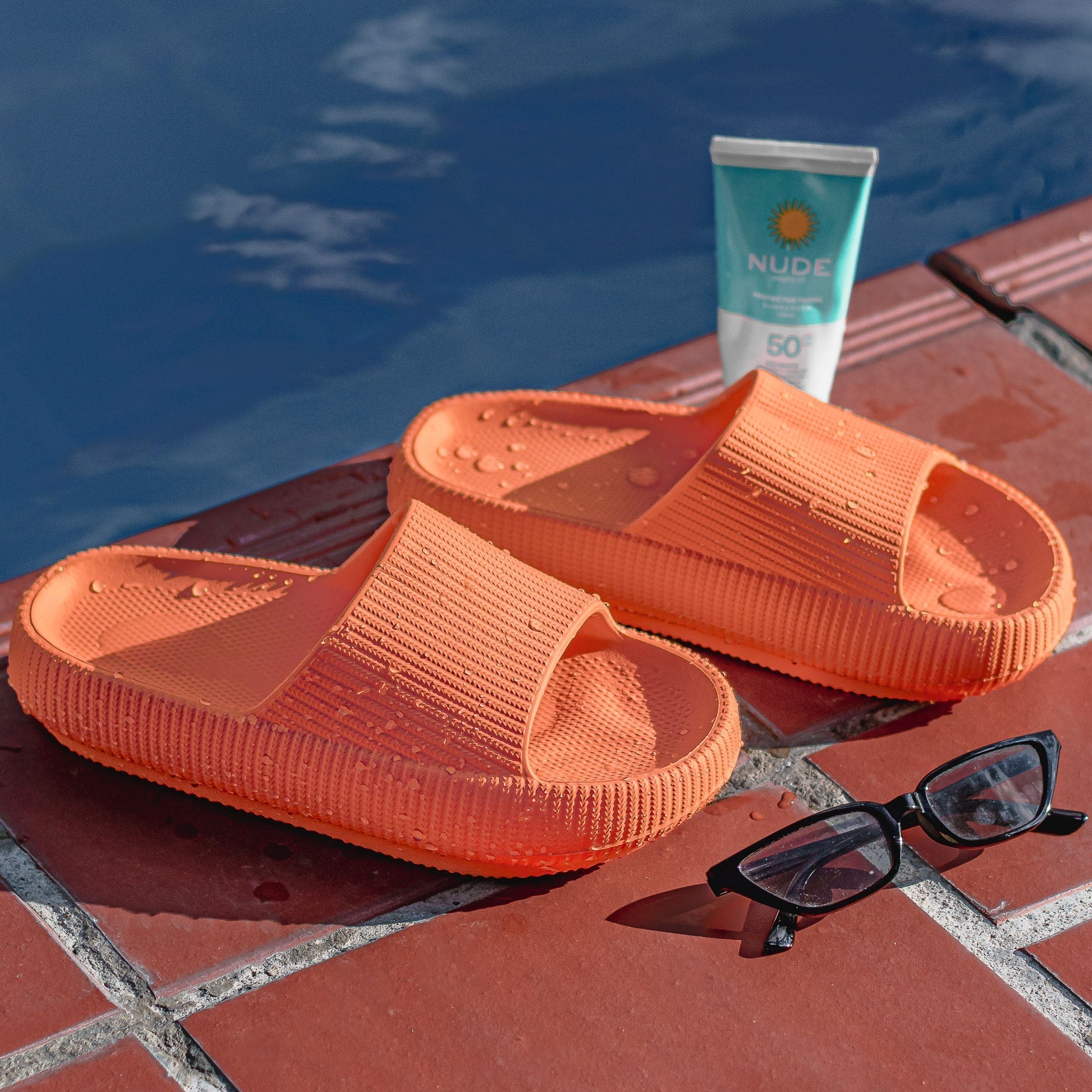 gid://shopify/MediaImage/24692153253982